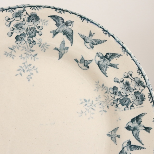 アンティーク プレート 小鳥とワイルドローズ アンティーク皿 MONTIGNY