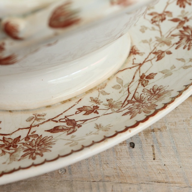 アンティーク ソーシエール MIGNARDISE フランス クレイユモントロー製