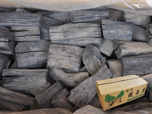 紀州備長炭 馬目切半丸 カットタイプ 15kg 炭火焼用 | 和歌山の農家
