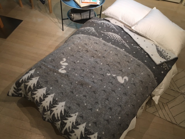 クリッパン[KLIPPAN]ウールブランケット/ミナペルホネン/LAKE IN THE