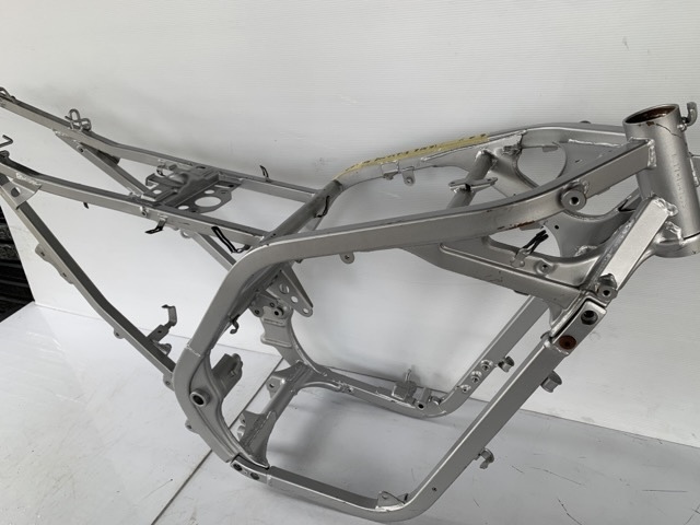 HONDA CBR400F フレーム