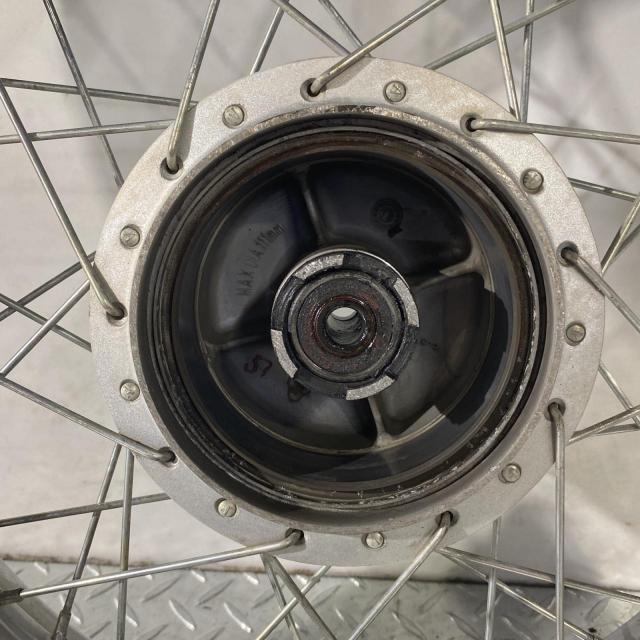 HONDA スーパーカブ110プロ フロントホイール ホンダ