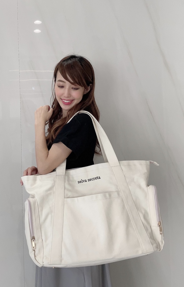 selva secreta】MOM TOTE BAG(white)