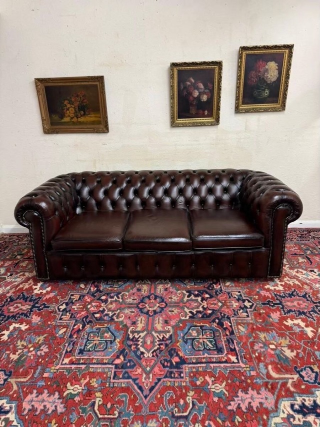 イギリス 1980年代 レザー チェスターフィールドソファ