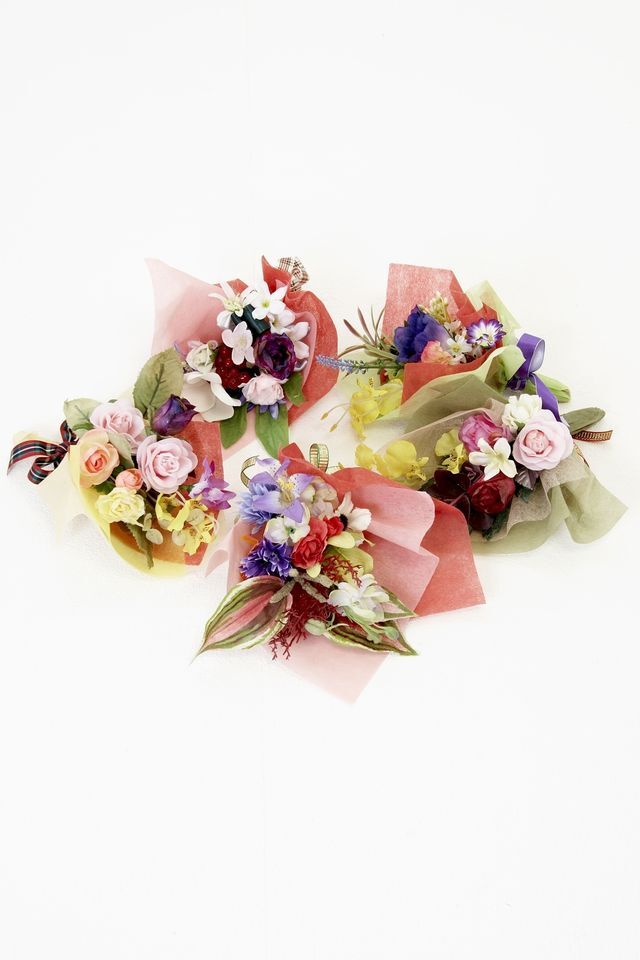 造花ミニ花束・お買い得セット】ちょっぴり大きな手のひらブーケ(L