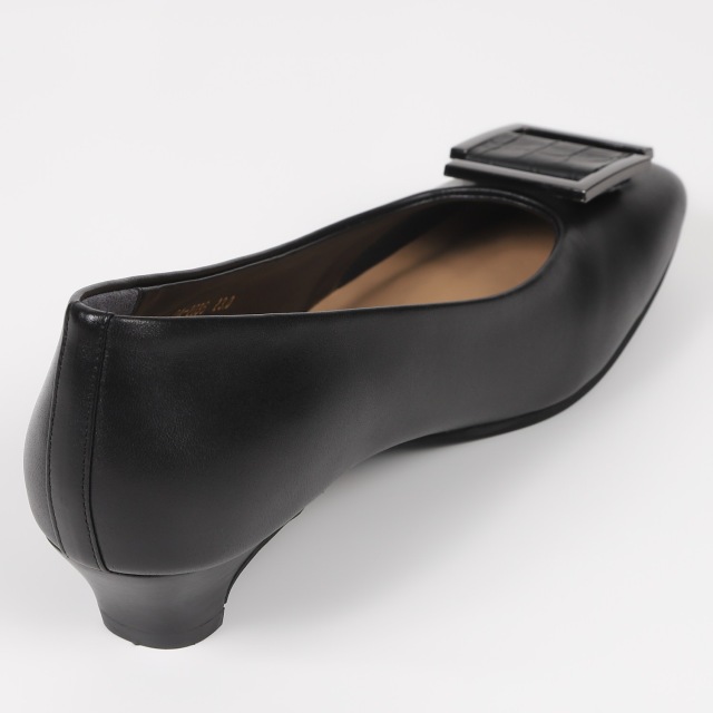 BARCLAY（バークレー）クロコバックルパンプス ブラック｜BARCLAY