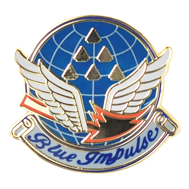 ブルーインパルスのエンブレム「金フレーム」のピンバッヂ