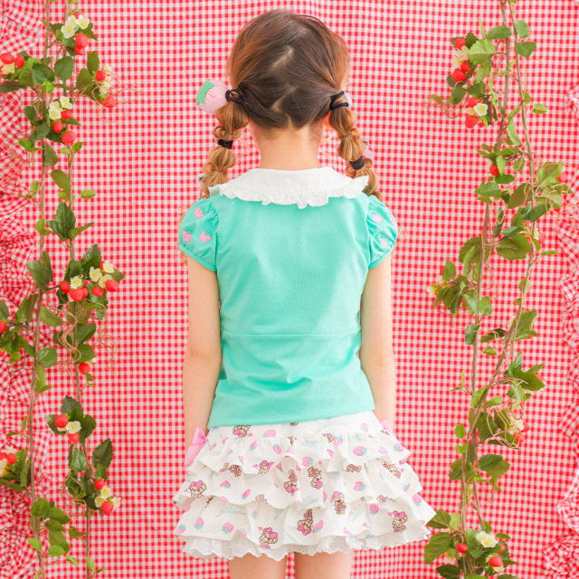 袖いちご刺繍襟付きTシャツ