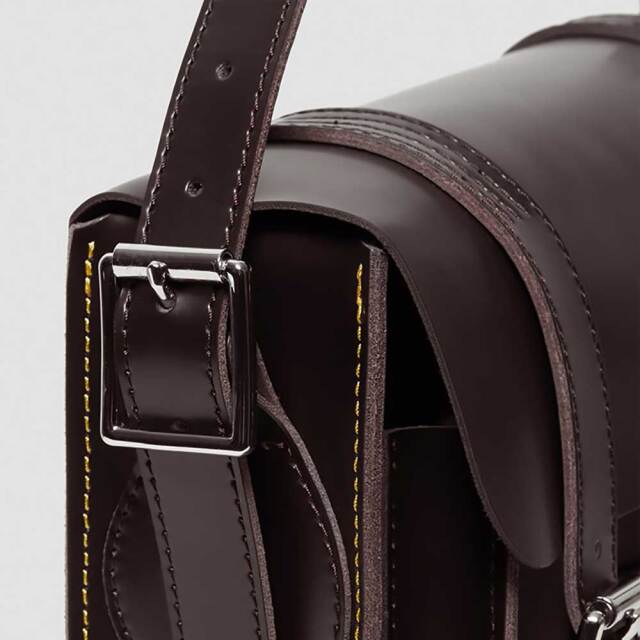 Dr. Martens 11インチ サッチェルバッグ バーガンディ レザー 中古・古着通販】Dr.Martens (ドクターマーチン) 11インチサッチェル