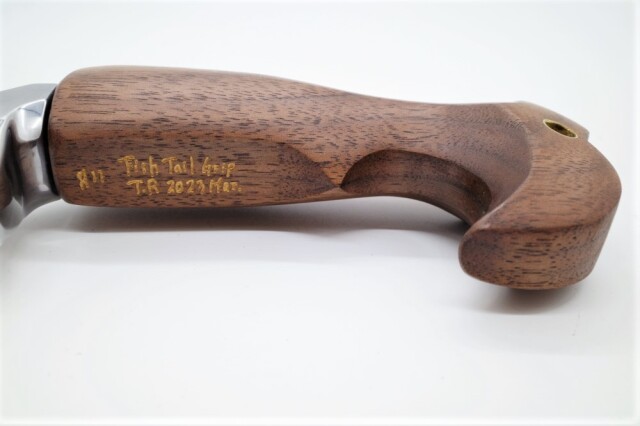 E-No Products『フィッシュテールグリップ/サムレスト』