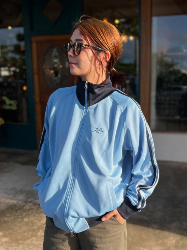 ジャージ》798 アイル刺繍のトラックジャケット.