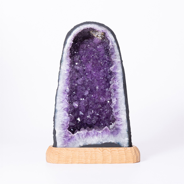 アメジストドーム （カペーラ） 台付 （宮忠彫刻師謹製） No.19 | 神棚