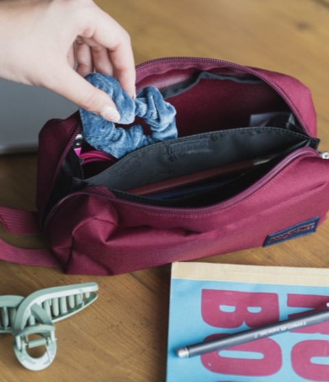 PERFECT POUCH（パーフェクトポーチ）RUSSET RED（赤） |【公式通販