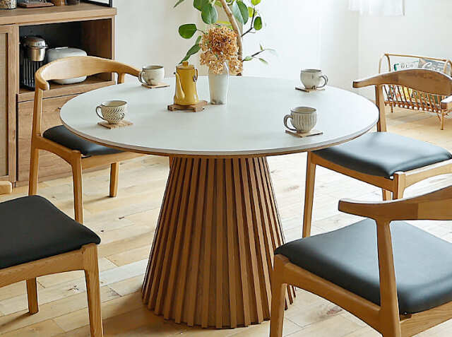 円形ダイニングテーブル Pele（ペル）｜北欧・ヴィンテージインテリア