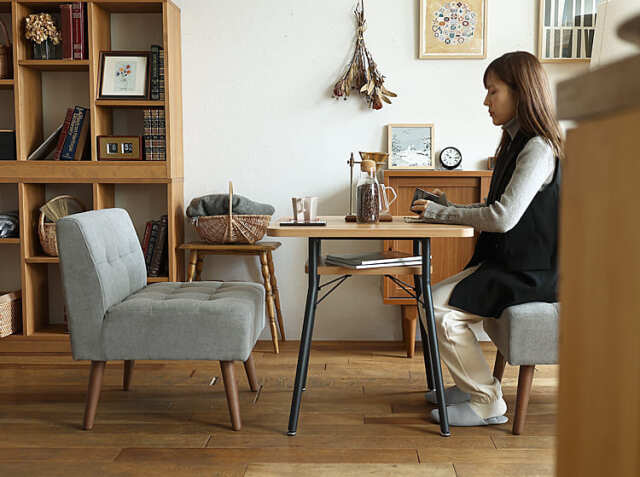 ダイニングテーブル幅65cm mild（ミルド）｜北欧・ヴィンテージ