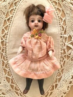 ジャーマンアンティーク シモン・ハルビックのミニョネットビスク