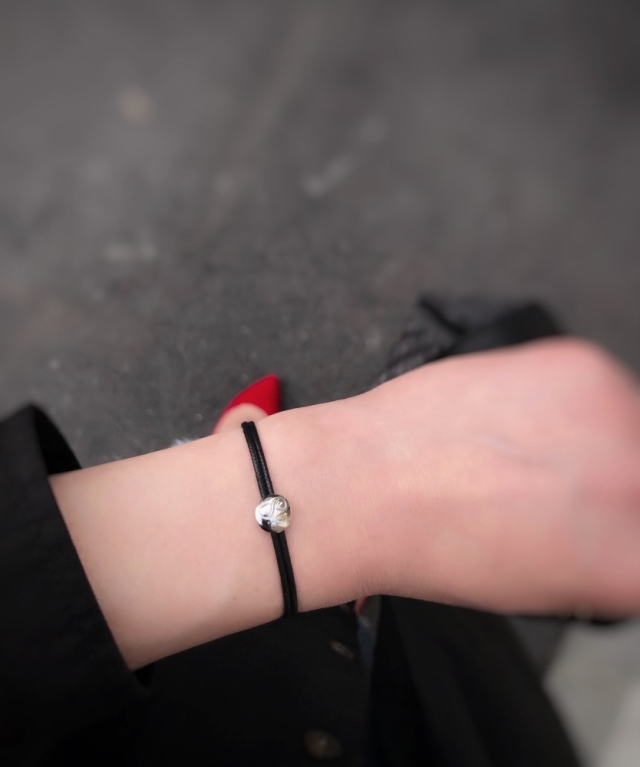 28vingt-huit 779 Number Wax Cord Bracelet PT900/ヴァン ユィット