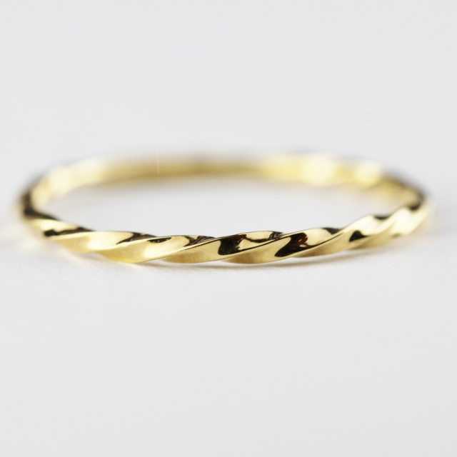 トゥー プライ 275 ツイスト リング ピンキーリング18金/two ply 275