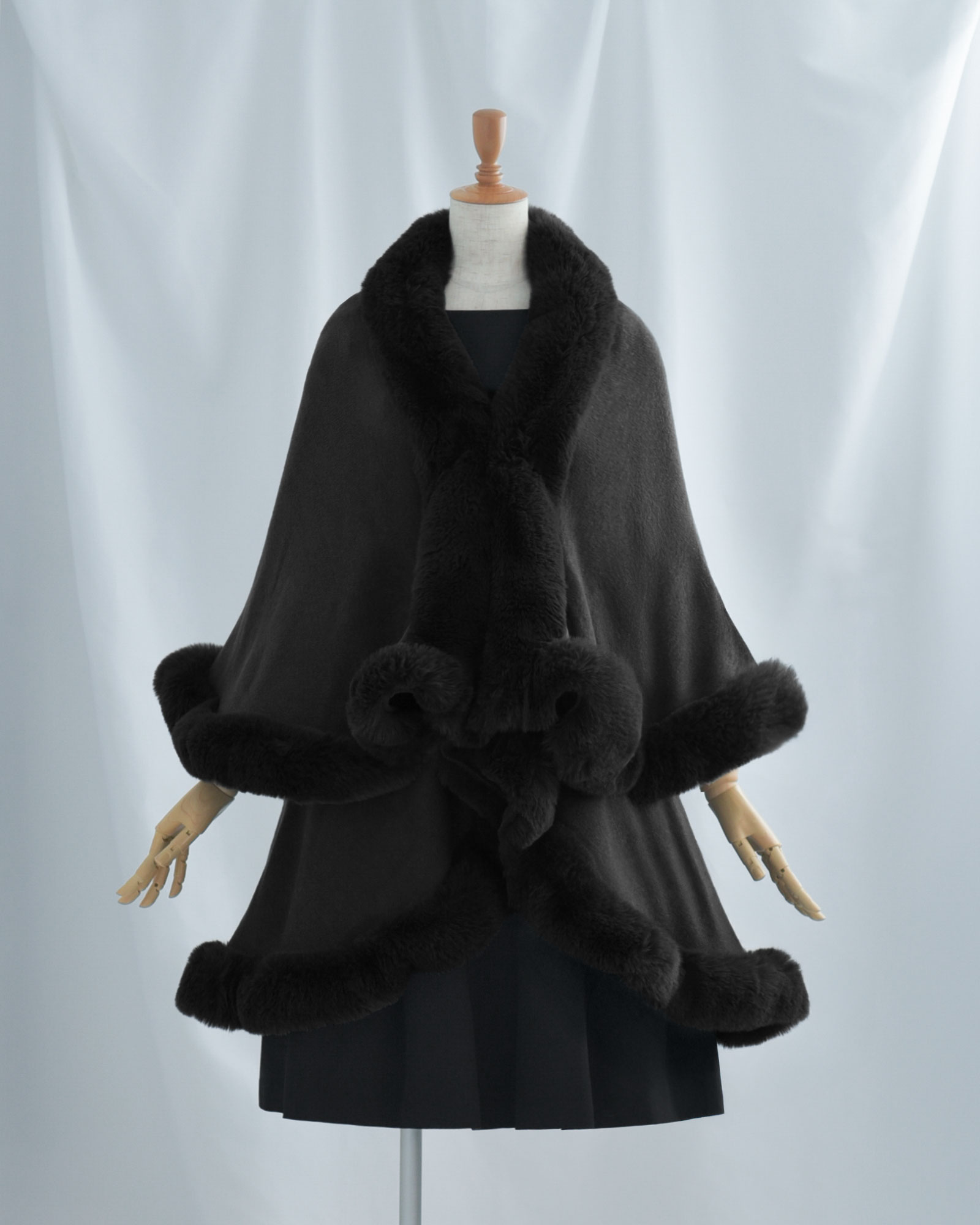 エコファー エレガンス ケープ】 お色展開：ホワイト,グレー,ブラウン