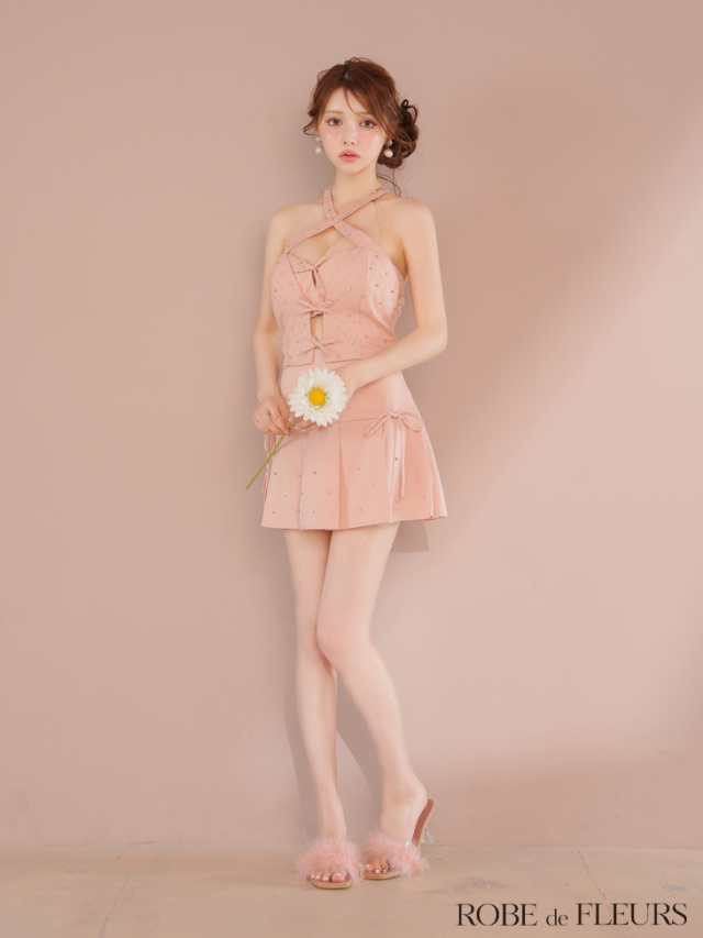 XSサイズあり】クロスホルタービジューミニリボンセットアップキャバ