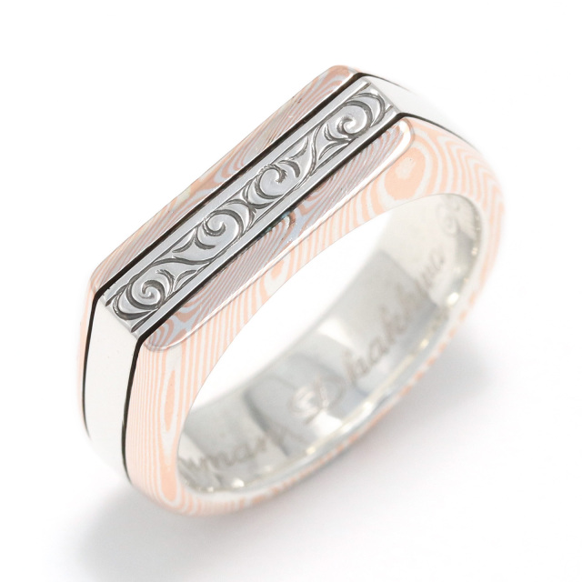 Suman Dhakhwa（スーマンダックワ） MOKUME Border Carved Signet Ring