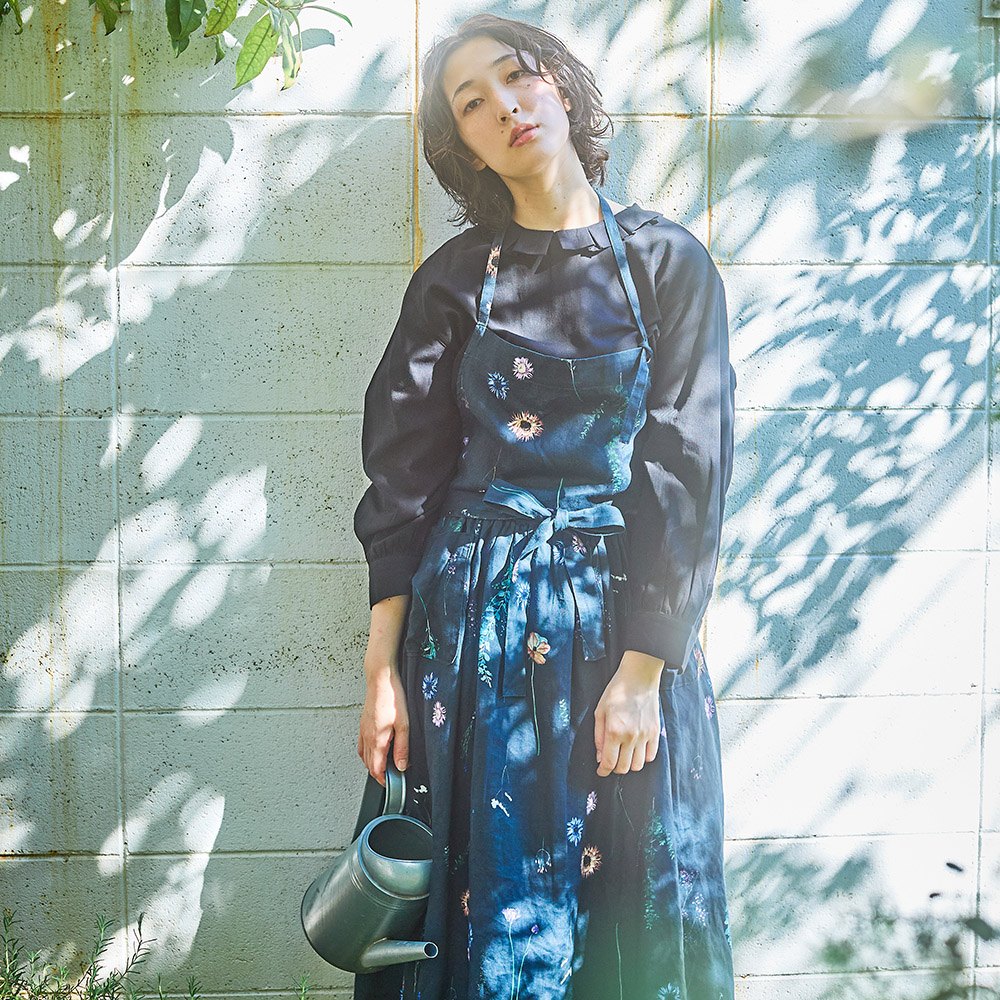 RINコラボ】リネン染色ドライフラワープリントエプロンワンピース