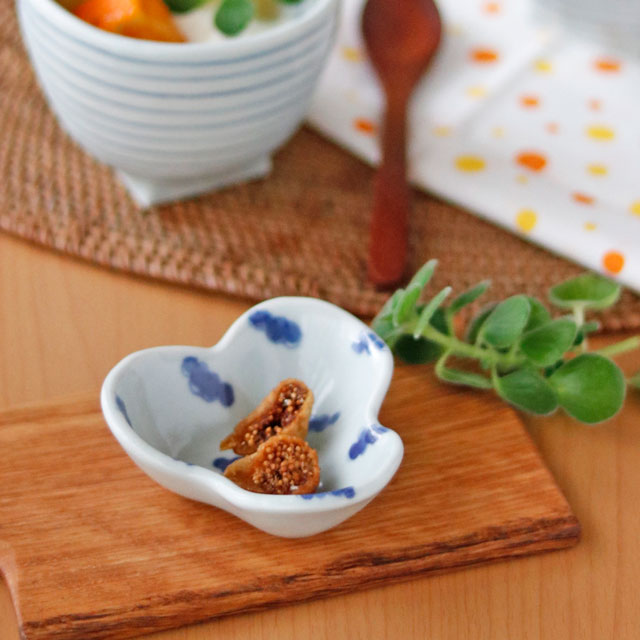 砥部焼の和食器 スギウラ工房の豆鉢 【砥部工房 からくさ】