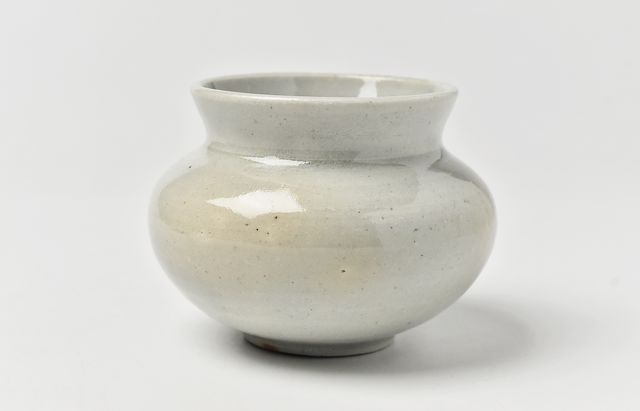 日高伸治 42B 青白磁小壺 ｜ 暮らしのうつわ花田 和食器 通販