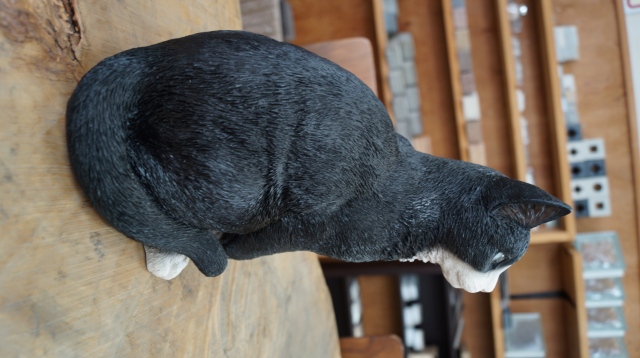 八割れねこ ガーデン雑貨/ガーデニング用品/アニマルオブジェ