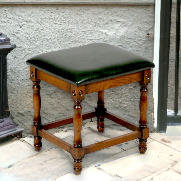 英国調デザイン オーク材使用 スクエアスツール グリーン｜Y-KAGU(輸入