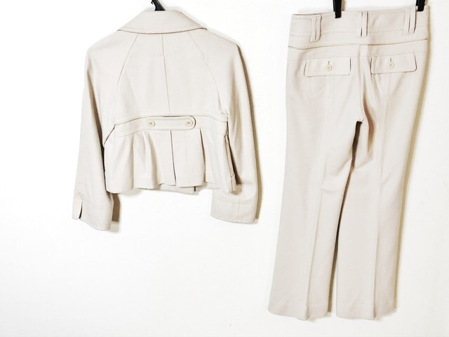 エポカ/レディースパンツスーツ/ベージュ/サイズ：38、パンツは40の