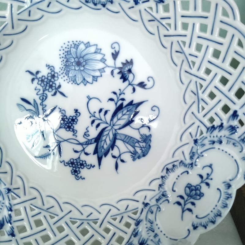 Meissenマイセン ブルーオニオンのオープンワークのお皿直径約21㎝D