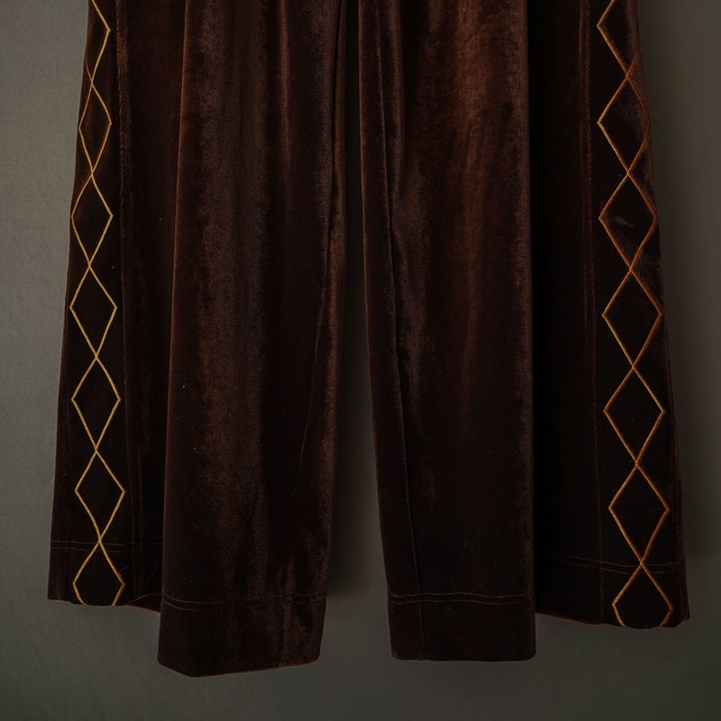 EMBROIDERY VELOUR WIDE PANTS【BROWN】 | SHIKITARI