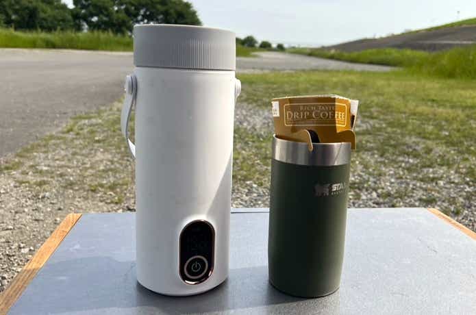 まさかのコードレス】エンジンOFF・電源ナシで、速攻お湯が沸くケトル