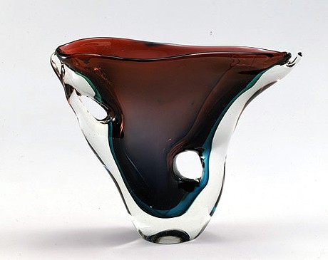 現代ガラス芸術のパイオニア・岩田藤七作品展－町田市立博物館