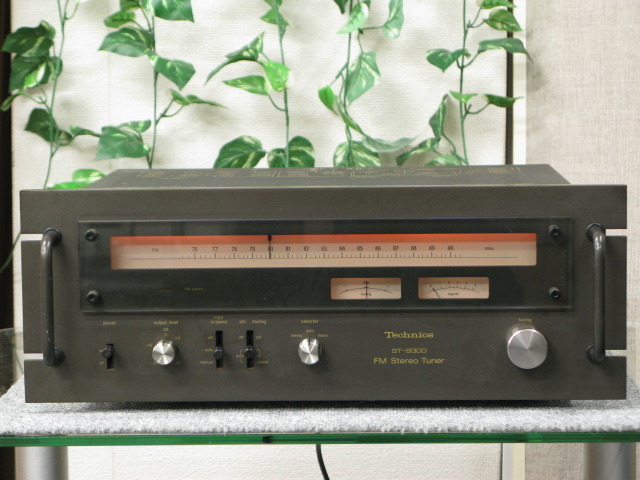 希少名機 Technics ST-9300 高級FM/AMステレオチューナー 希少名機
