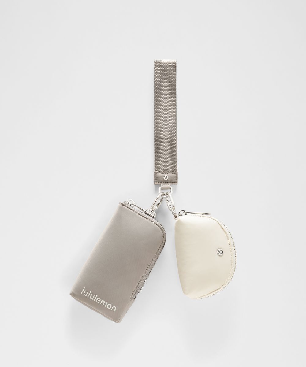 デュアルポーチ リストレット *ウォレット | バッグ | Lululemon JP