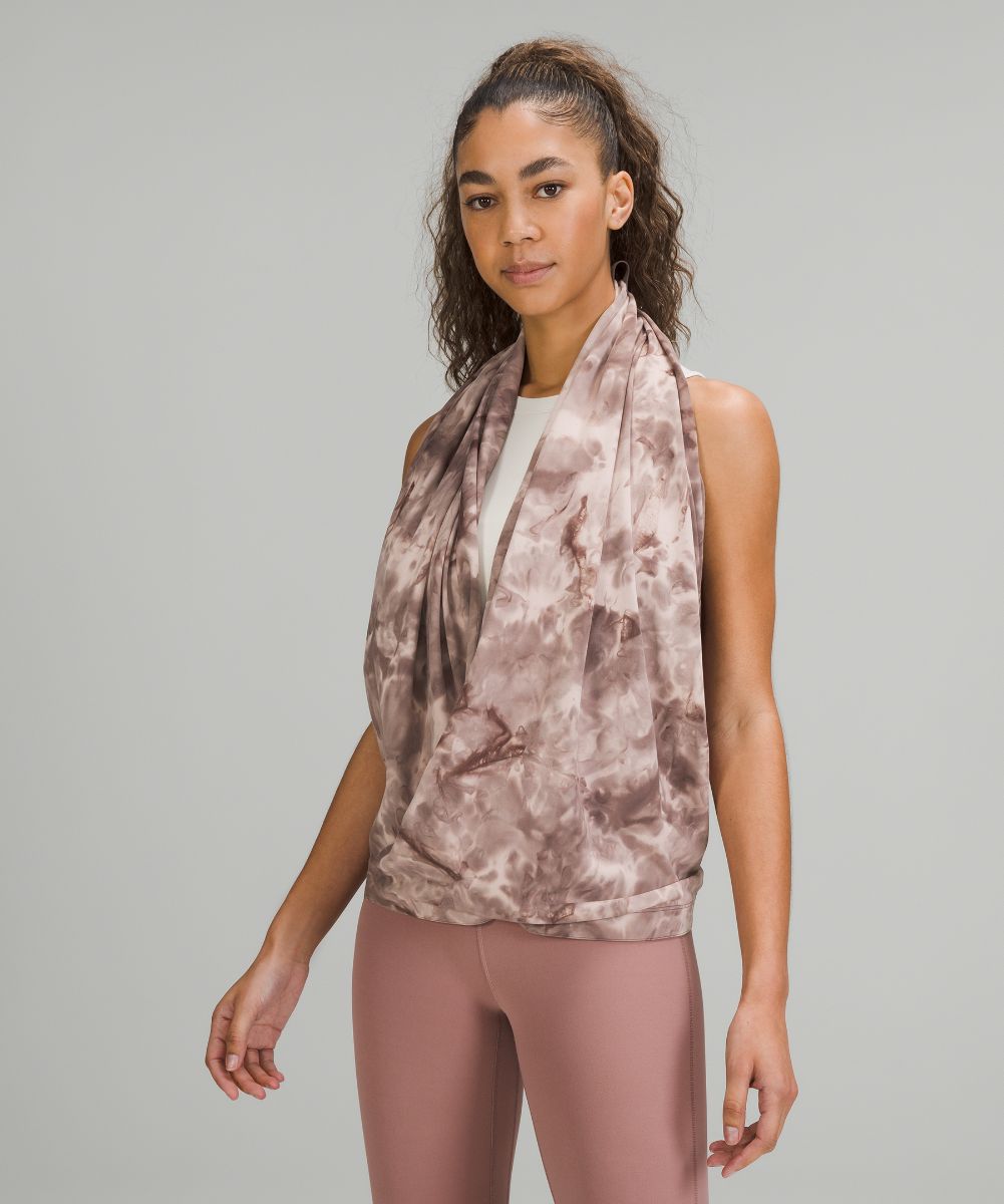 Customizable Snap Scarf | スカーフ＆羽織り | Lululemon JP