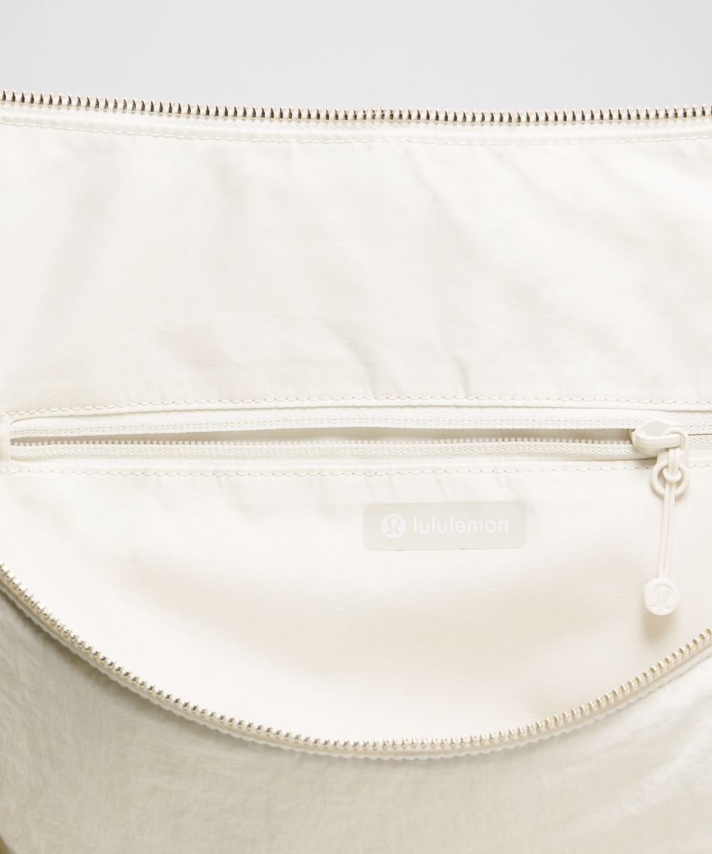 コンバーチブル ルーシュ クロスボディバッグ *ラージ 16L | バッグ