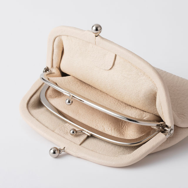 鹿革の親子がま口｜かばんの中身｜中川政七商店 公式サイト