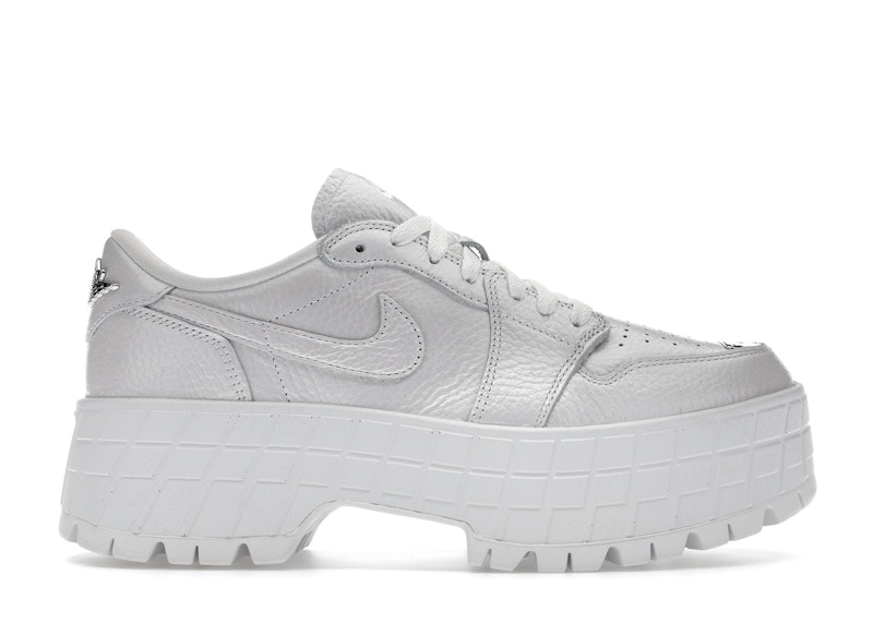 Jordan 1 Brooklyn Low White Metallic Silver (Women's) - HF3184-100