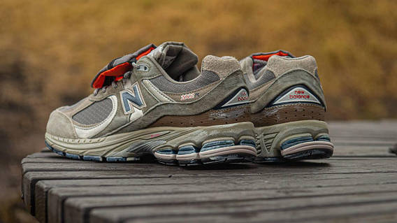 Мужские / женские кроссовки New Balance 2002R 