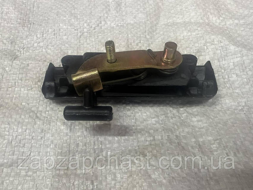 Ручка двери москвич 2141 наружная левая водительская 2141-6105211