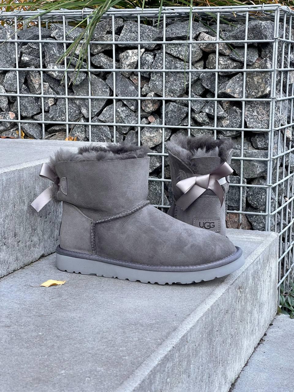 Уггі жіночі зимові сірі UGG MINI BAILEY BOW II BOOT GREY (04163