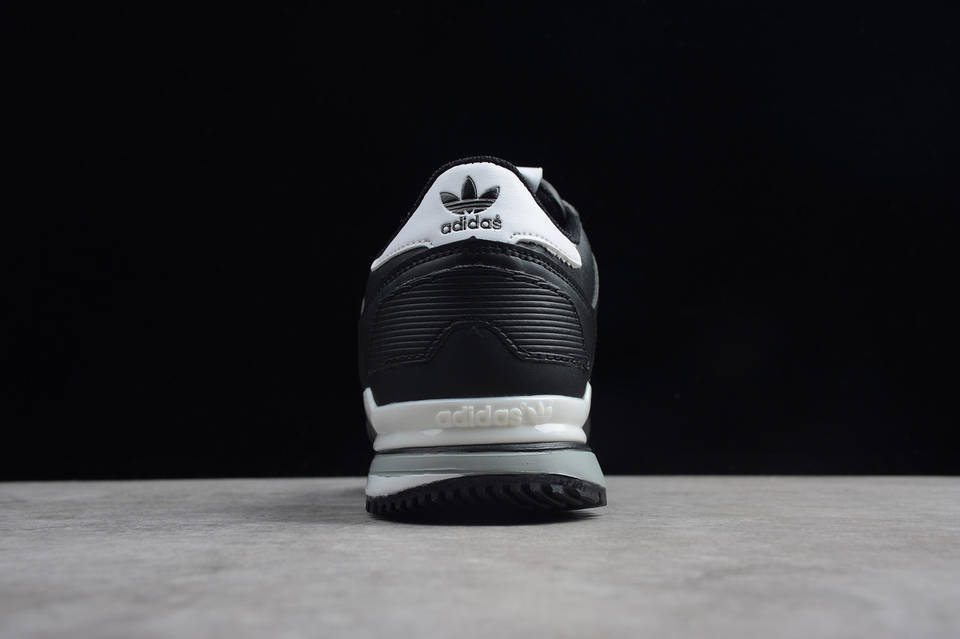 Купить Кроссовки мужские Adidas ZX 700 / ADM-3618 в