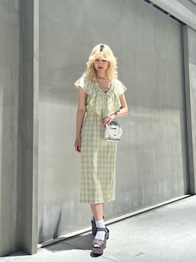 グリーン系のアイテムを使った「チェックワンピース」の人気