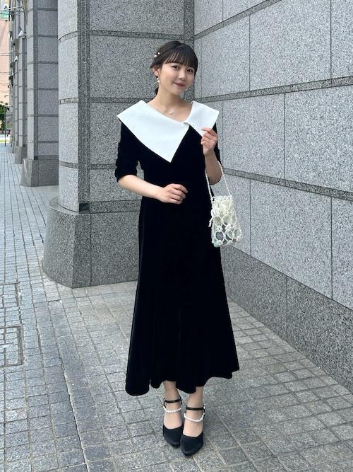 LEJA】配色アシンメトリービッグカラーベロアマーメイドシルエット