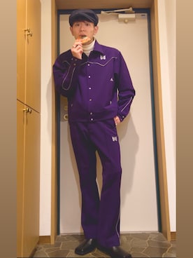 Needlesのセットアップ（パープル系）を使った人気ファッション