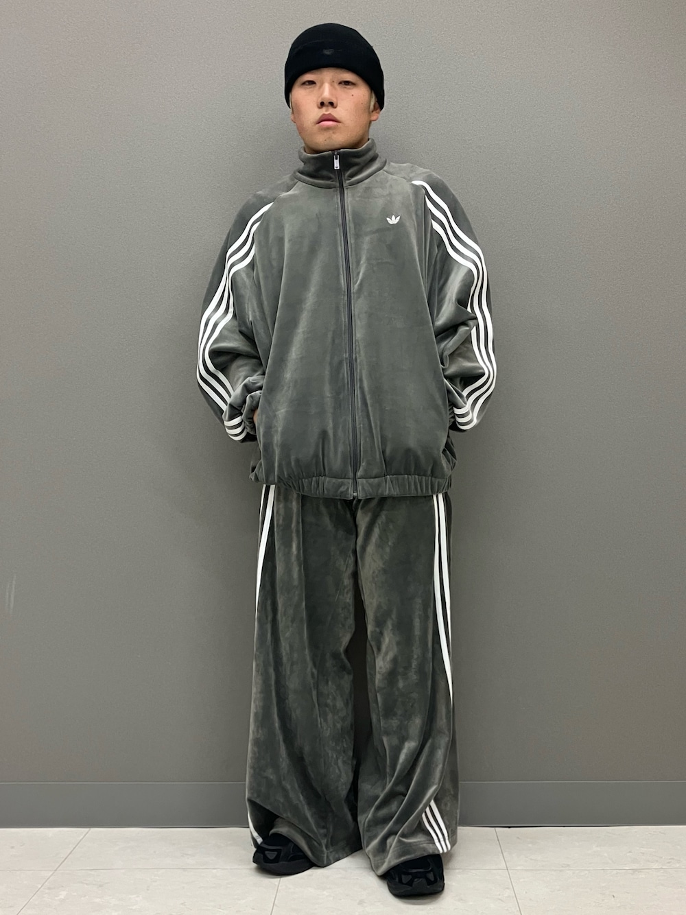 ベルベット オーバーサイズ トラックトップ、ベルベット ルーズ