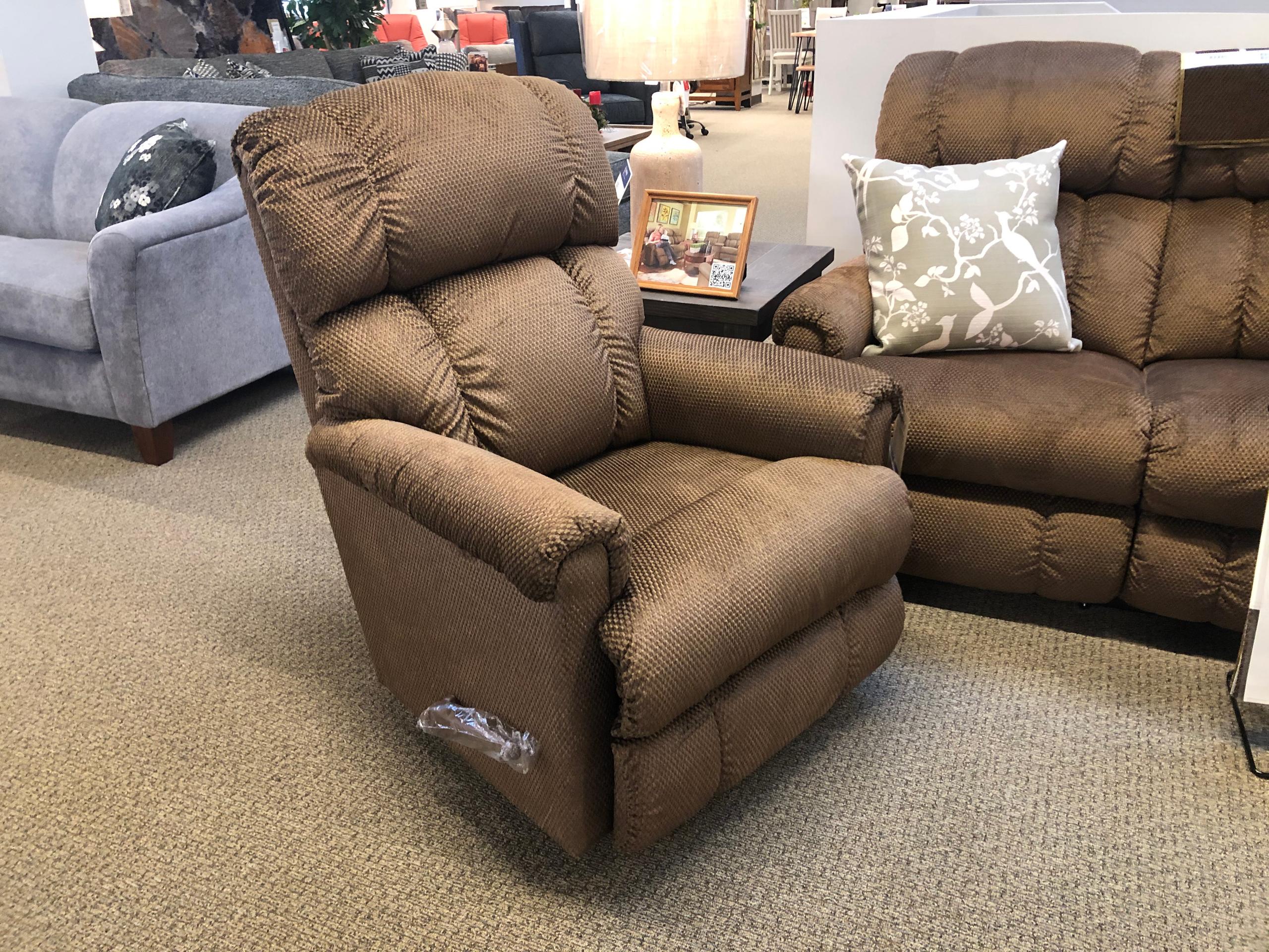 010512 by La-Z-Boy - Pinnacle Rocking Recliner | Saundra's
